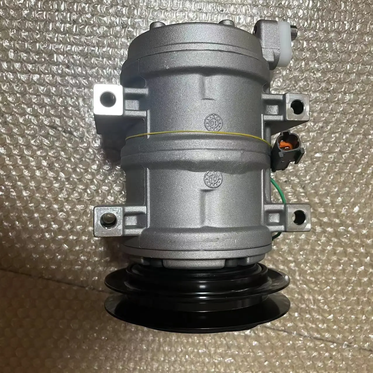 AC compressor (4).jpg