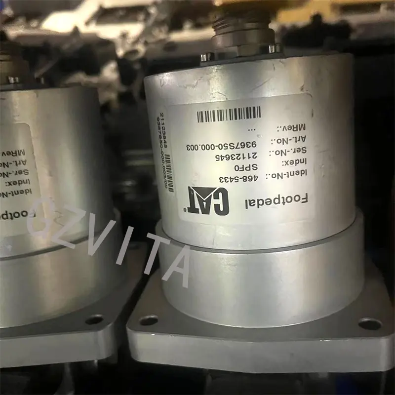 cabin foot pedals (3).jpg